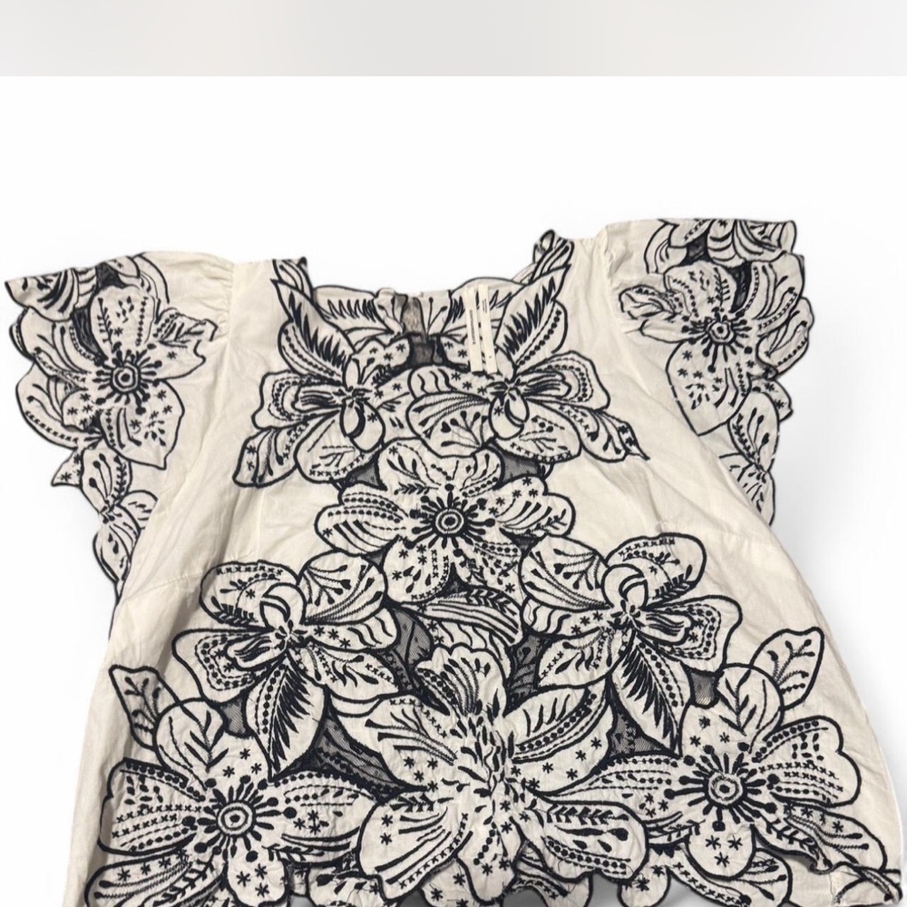 Floral Black and Cream Top